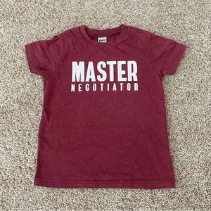Toddler boys maroon short sleeve graphic funny t-shirt Master Negotiator size 4T